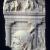 Frammento di rilievo con testa di un flamen e il Tempio di Quirino sul Quirinale, Roma, Museo Nazionale Romano inv. 310251, marmo: su Concessione del Ministero della Cultura - Museo Nazionale Romano (foto L. De Masi)