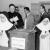 Alberto Sordi vota alle elezioni comunali. 6 novembre 1960. Parma - Centro Studi e Archivio Comunicazione Università di Parma - Fondo Publifoto