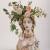 Maria Cristina Crespo, Vaso-ritratto della danzatrice Isadora Duncan, ceramica modellata e dipinta, a più cotture